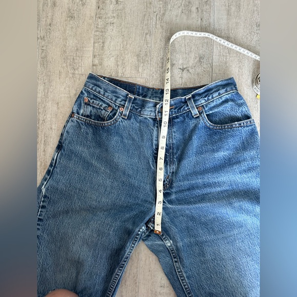 Vintage Levi’s- 550 Medium (10) size 28 - Picture 2 of 6